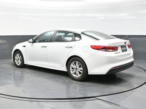 Used 2018 Kia Optima LX FWD image 4