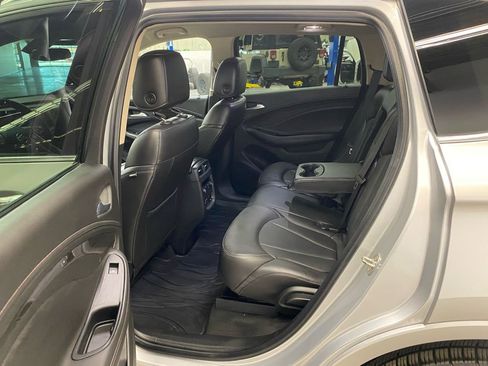 Used 2018 Buick Envision Essence image 21