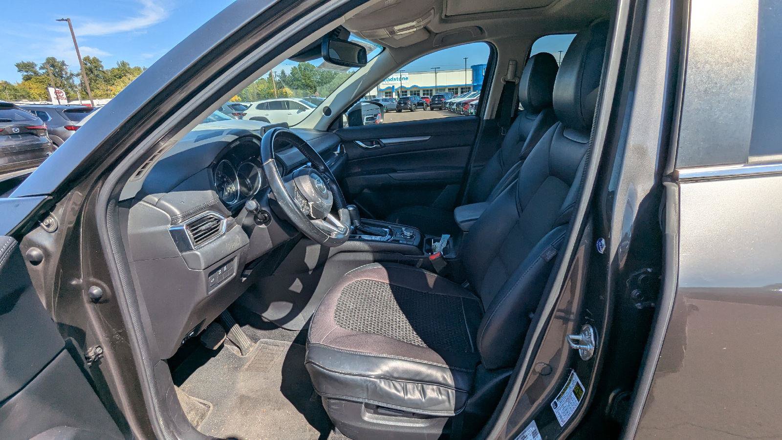 Used 2019 MAZDA CX-5 Touring AWD/4WD image 11