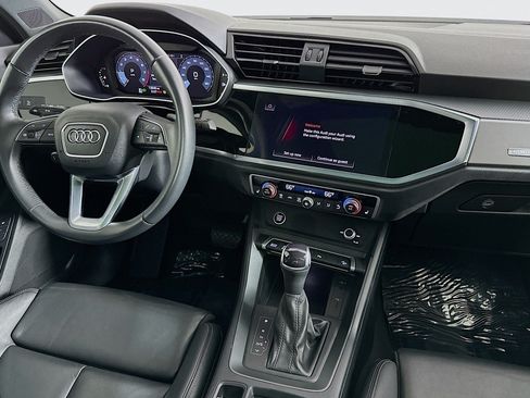 Used 2023 Audi Q3 2.0T Premium w/ Black Optic Sport Package AWD/4WD image 6