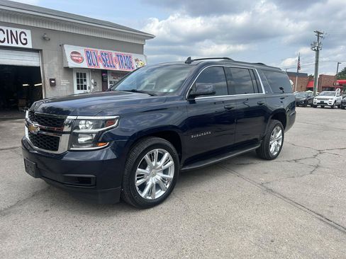 Used 2017 Chevrolet Suburban LT AWD/4WD image 3