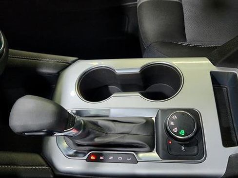 Used 2025 Chevrolet Blazer LT image 15