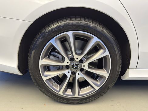 Used 2020 Mercedes-Benz E 450 4MATIC Sedan image 9