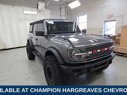 Used 2021 Ford Bronco Badlands AWD/4WD image 7