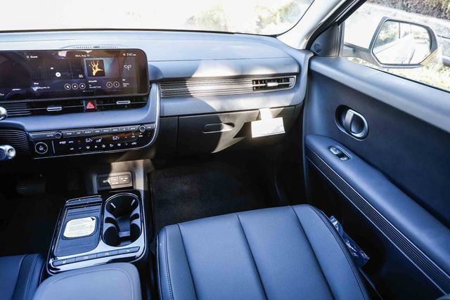 New 2026 Hyundai Ioniq 5 SEL RWD image 18