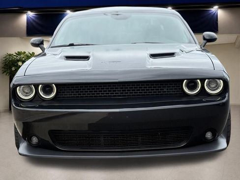 Used 2015 Dodge Challenger R/T Scat Pack w/ Leather Interior Group RWD image 7