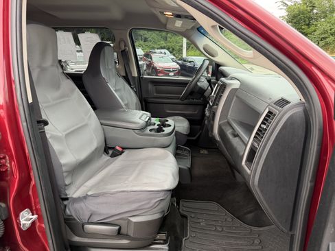 Used 2015 RAM 1500 Express AWD/4WD image 11