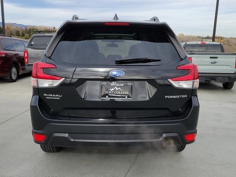 Used 2023 Subaru Forester Premium image 14