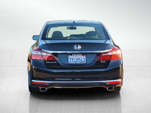 Used 2017 Honda Accord EX-L image 5