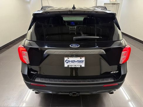 Certified 2023 Ford Explorer XLT w/ Equipment Group 202A AWD/4WD image 6
