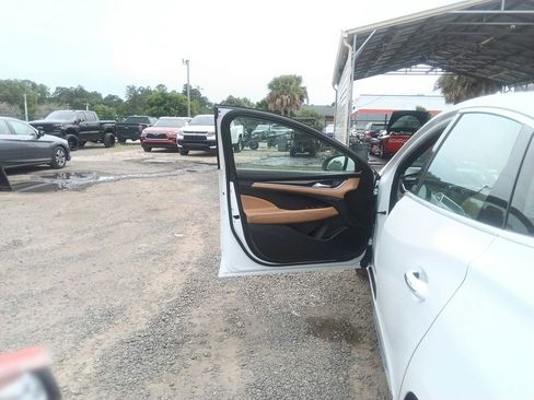 Used 2018 Buick LaCrosse Essence FWD image 15