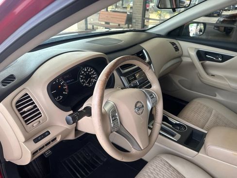 Used 2017 Nissan Altima 2.5 SV FWD image 9