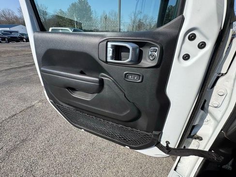 Used 2024 Jeep Wrangler Unlimited Sport AWD/4WD image 26