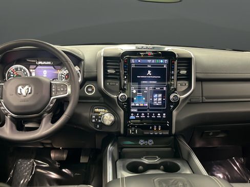 Used 2025 RAM 1500 Laramie w/ Sport Appearance Package AWD/4WD image 11