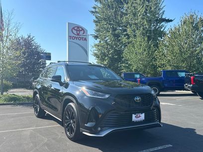New 2025 Toyota Highlander XSE