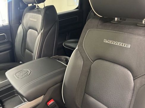 New 2026 RAM 1500 Laramie AWD/4WD image 17