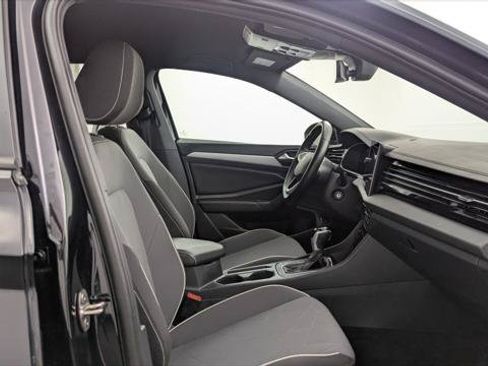 Used 2025 Volkswagen Jetta Sport FWD image 19