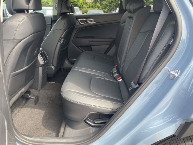 New 2027 Kia Sportage EX FWD image 9