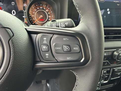 Used 2026 Jeep Wrangler Unlimited Rubicon AWD/4WD image 22