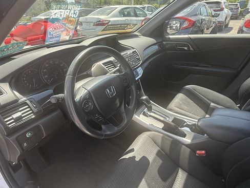 Used 2014 Honda Accord Sport image 11
