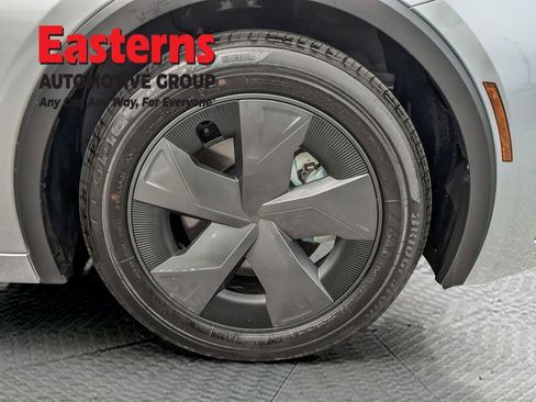 Used 2025 Toyota Prius Plug-In Hybrid image 27