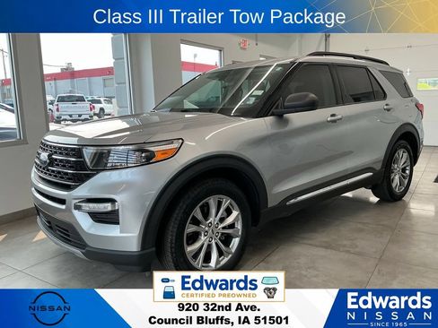 Used 2021 Ford Explorer XLT w/ Equipment Group 202A AWD/4WD image 5