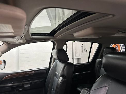 Used 2014 Nissan Armada Platinum w/ 2nd Row Captain Seat Package AWD/4WD image 35