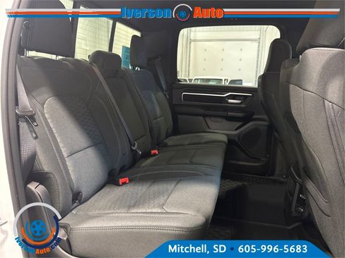 New 2026 RAM 1500 4x4 Crew Cab image 29