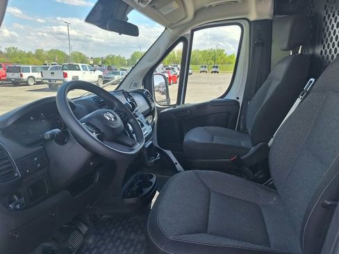 Used 2025 RAM ProMaster 2500 w/ U-Haul Equipment Group FWD image 11