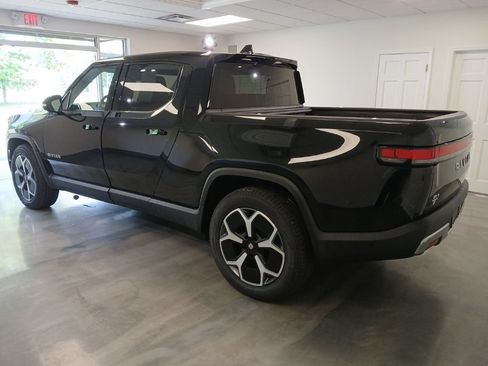 Used 2024 Rivian R1T Adventure AWD/4WD image 3