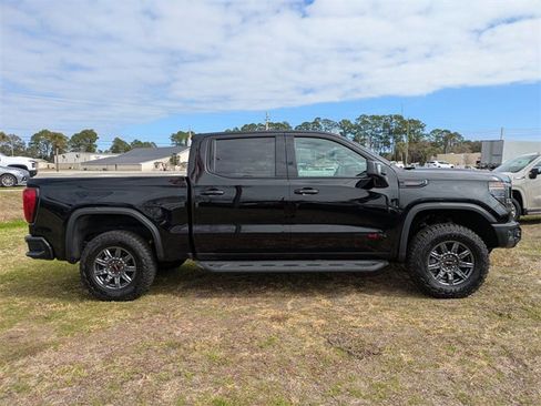 New 2026 GMC Sierra 1500 AT4X w/ LPO, Black Badging Package image 3
