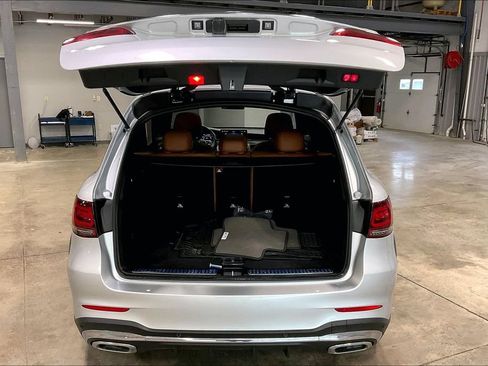 Used 2020 Mercedes-Benz GLC 300 4MATIC image 35