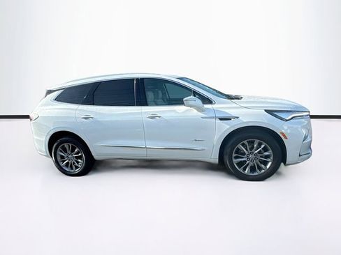 Used 2024 Buick Enclave Avenir w/ Trailering Package, 5000 lbs. FWD image 9