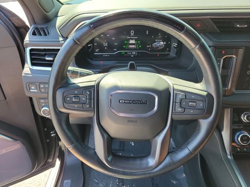 Used 2024 GMC Yukon Denali Ultimate AWD/4WD image 29
