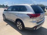 Used 2019 Mitsubishi Outlander ES image 5