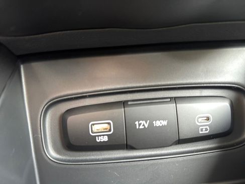 New 2026 Hyundai Venue SE image 22