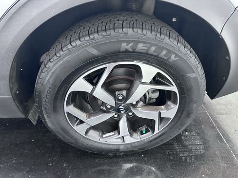 Used 2021 Kia Sportage LX AWD/4WD image 19