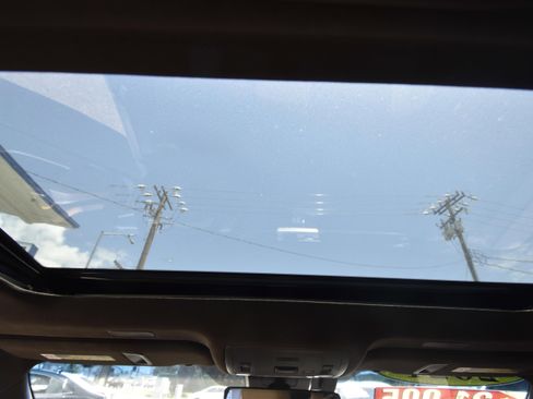 Used 2021 Lexus ES 300h w/ Premium Package FWD image 17
