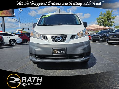Used 2017 Nissan NV200 S image 4