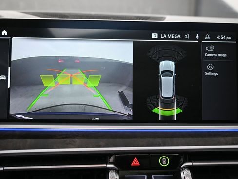 Used 2023 BMW X5 xDrive40i w/ Premium Package image 11