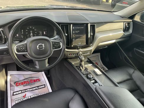 Used 2019 Volvo XC60 T6 Momentum w/ Premium Package AWD/4WD image 12