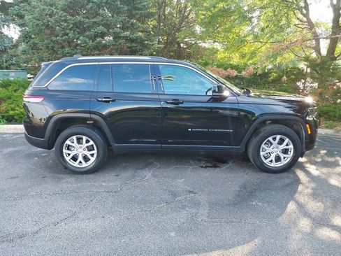 Used 2022 Jeep Grand Cherokee Limited AWD/4WD image 4