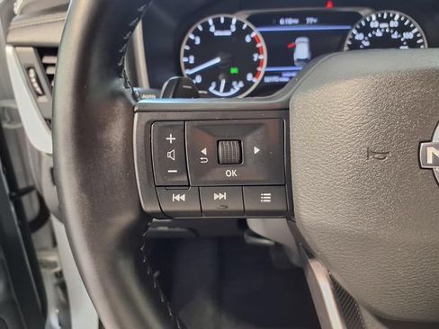 Used 2025 Nissan Rogue SV FWD image 7