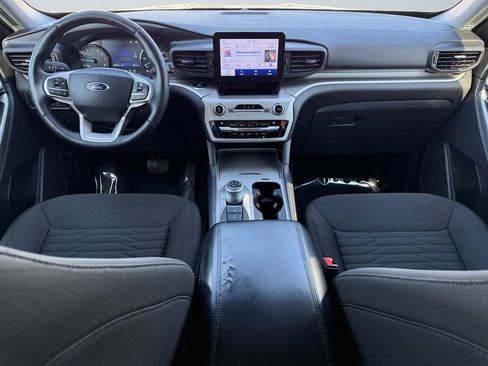 Used 2021 Ford Explorer XLT w/ Class III Trailer Tow Package image 10