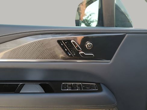 New 2026 Cadillac Escalade IQL Sport 2 AWD/4WD image 31