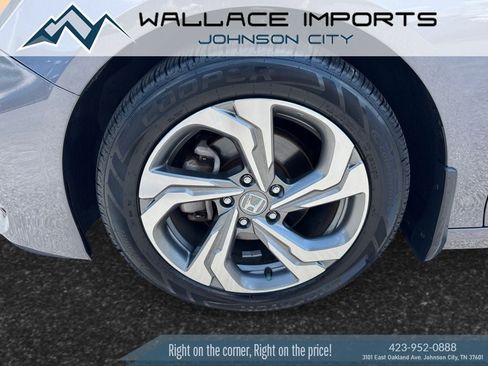 Used 2018 Honda Accord EX image 9