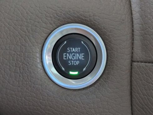 Used 2021 GMC Yukon Denali w/ Denali Ultimate Package RWD image 29