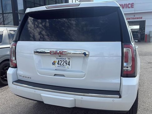 Used 2018 GMC Yukon Denali w/ Denali Ultimate Package image 8