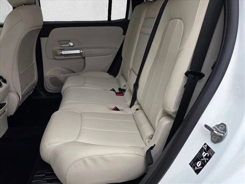 Certified 2022 Mercedes-Benz GLB 250 image 17