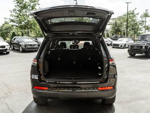 Used 2023 Jeep Grand Cherokee Altitude AWD/4WD image 22